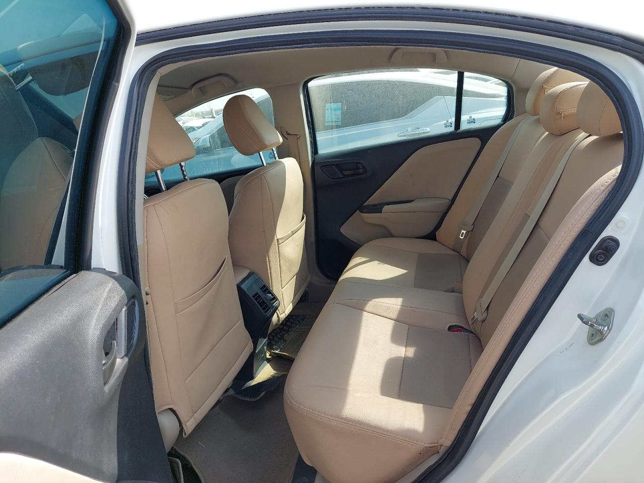MRHGM6646EP030469 - 2014 Honda City - #88826705