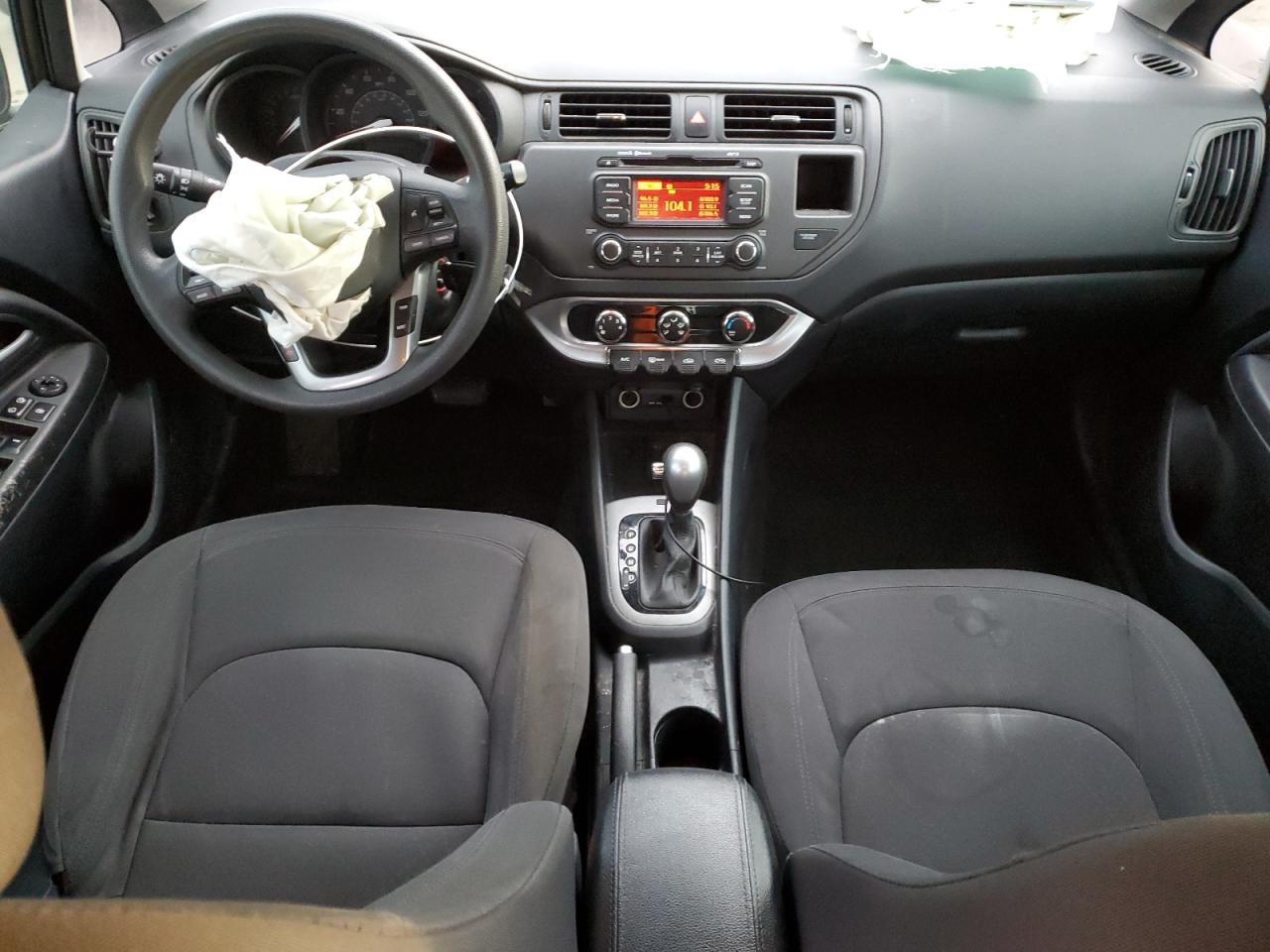 2015 Kia Rio - Image 8