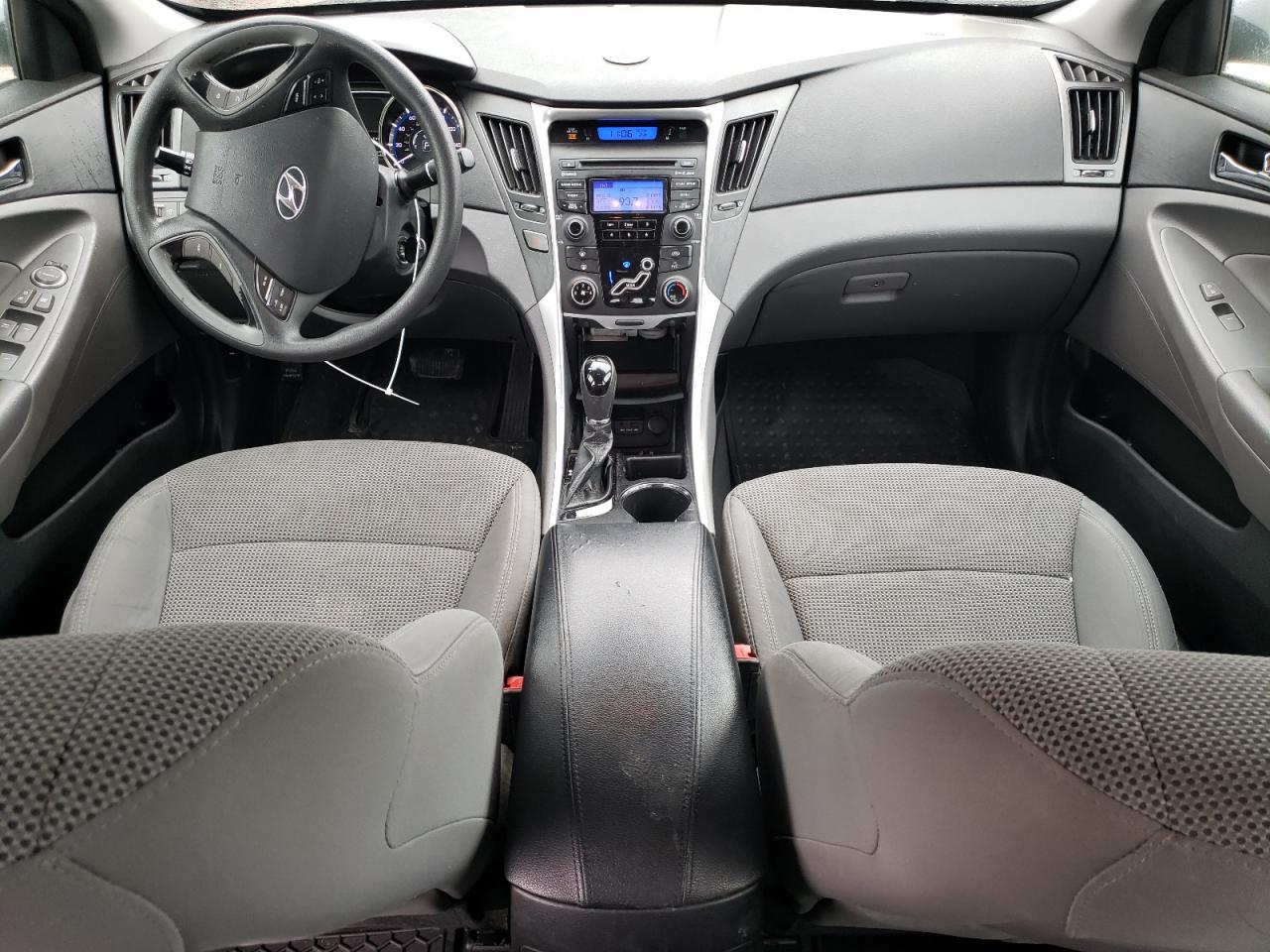 2013 Hyundai Sonata - Image 8
