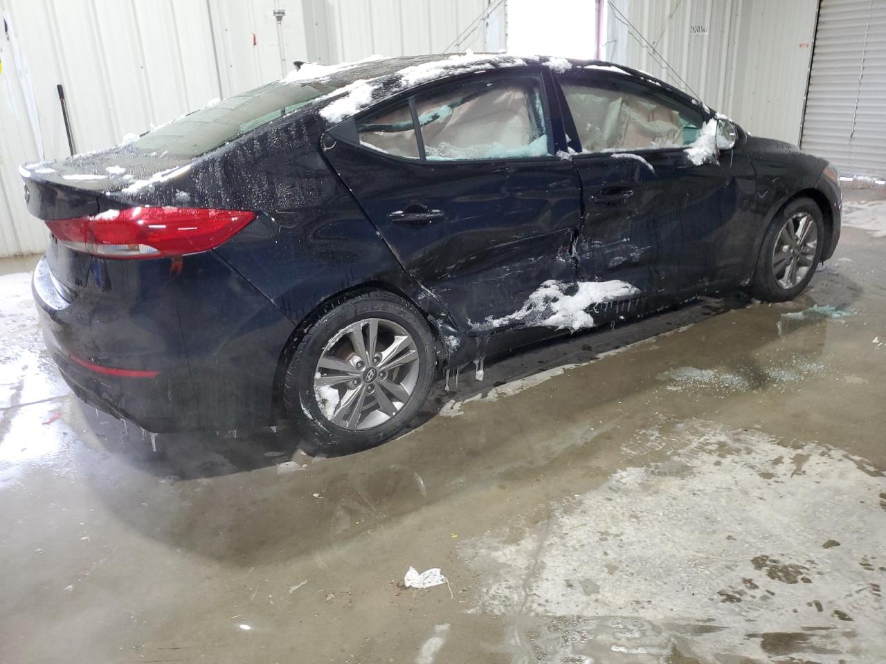 2017 Hyundai Elantra - Image 3