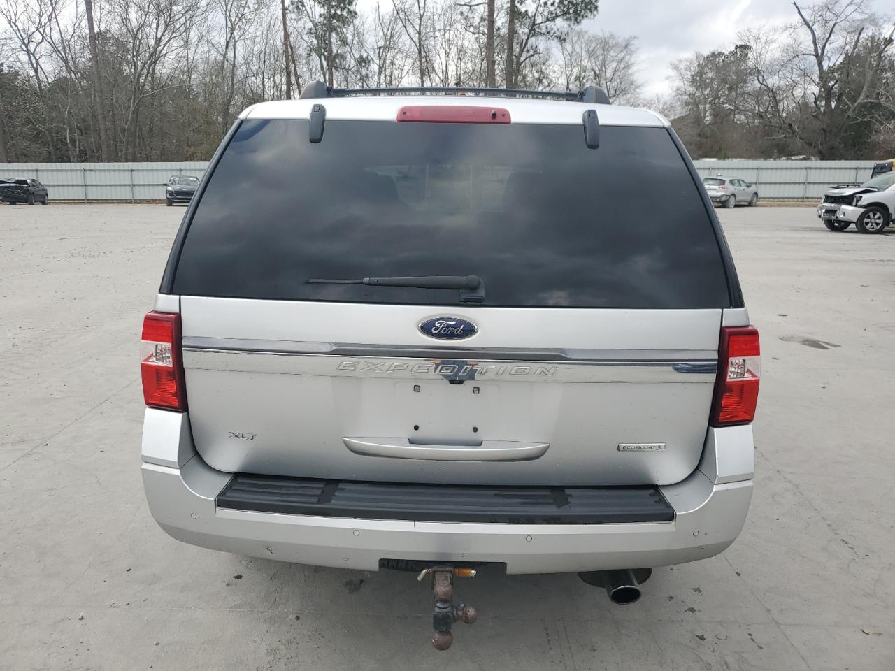 2017 Ford Expedition - Image 6