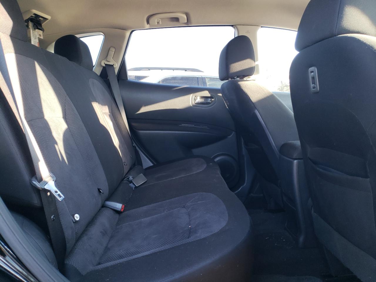 2012 Nissan Rogue - Image 10