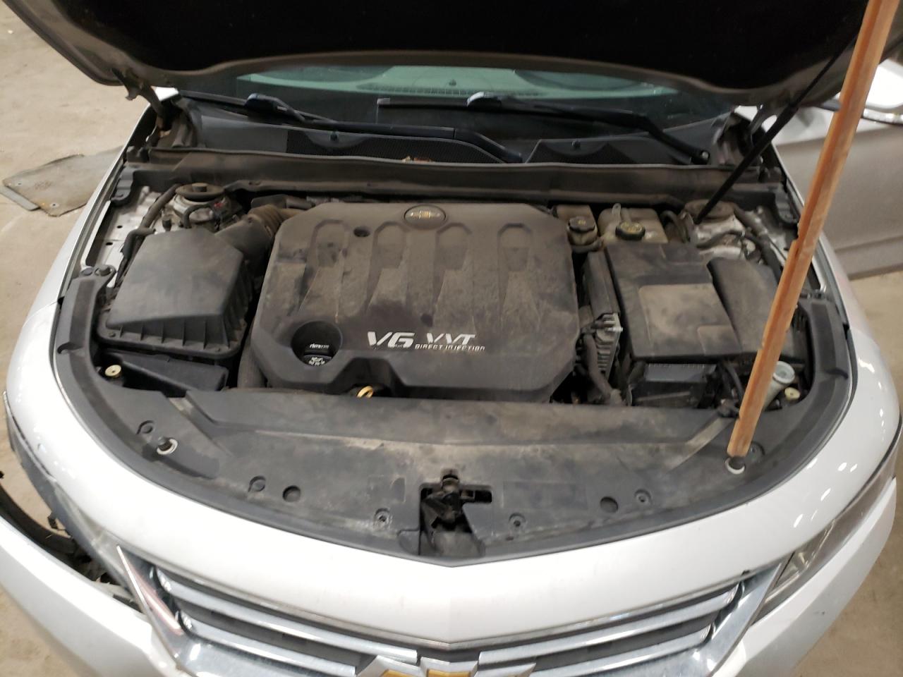 2016 Chevrolet Impala - Image 11