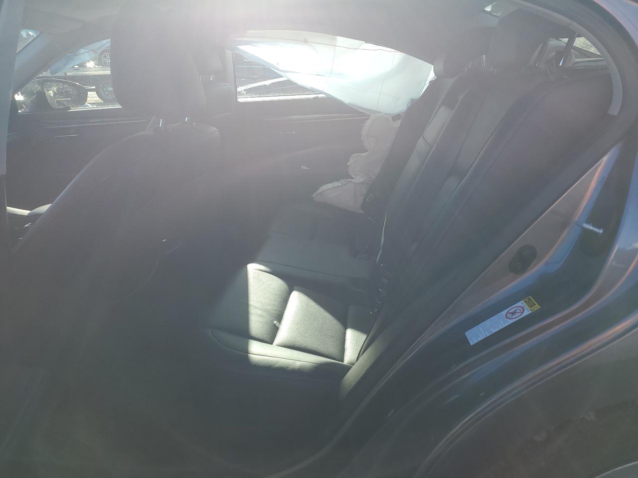 2015 Lexus ES - Image 10