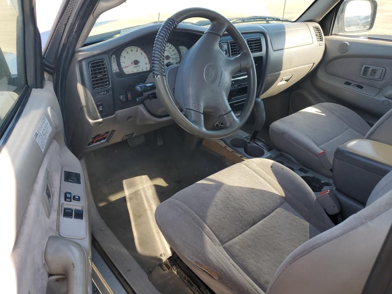 2003 Toyota Tacoma - Image 8