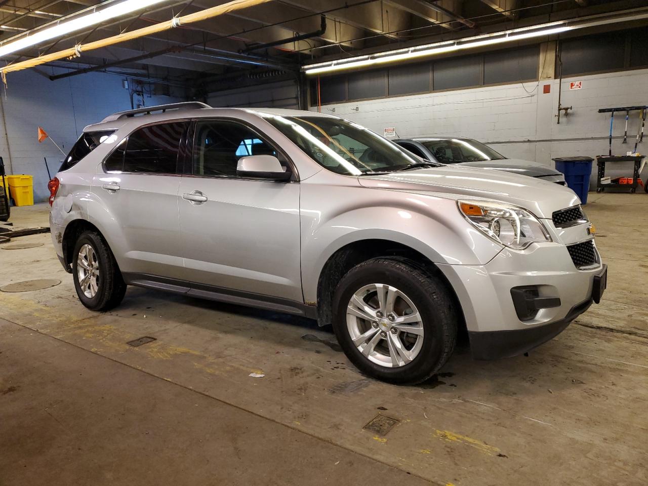 2011 Chevrolet Equinox - Image 4