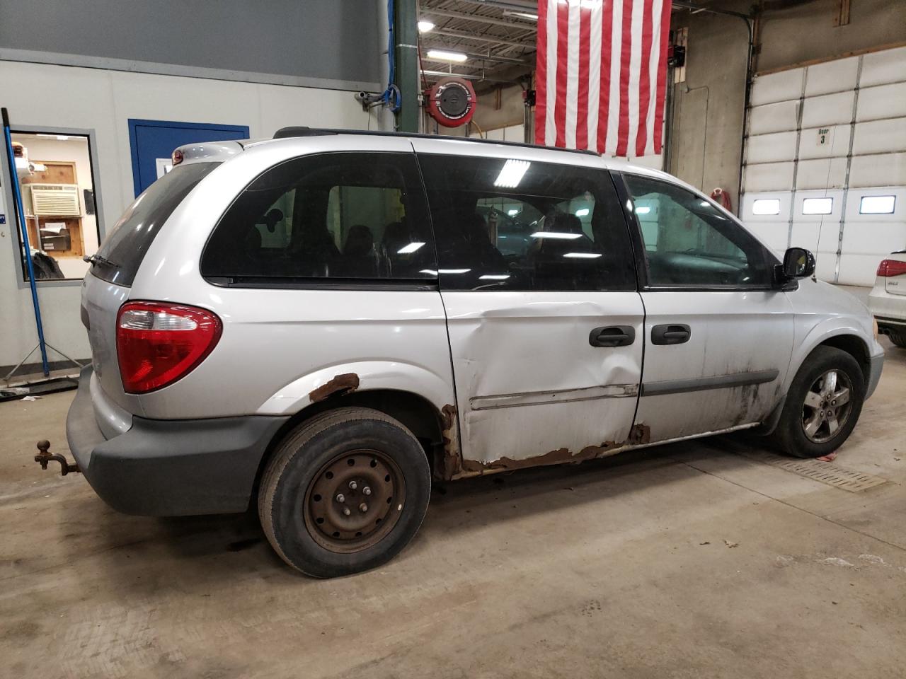 2005 Dodge Caravan - Image 3
