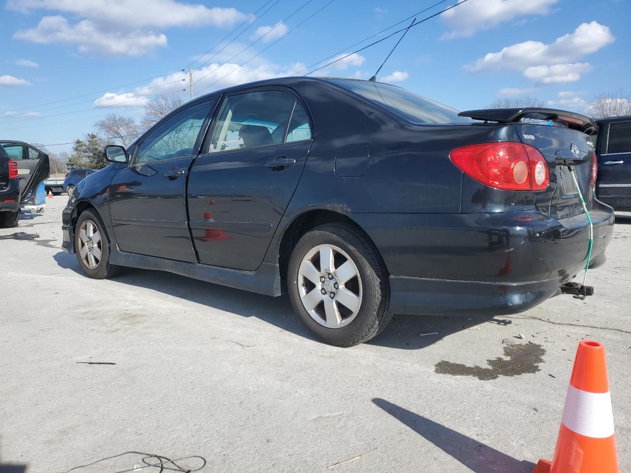 2005 Toyota Corolla - Image 2