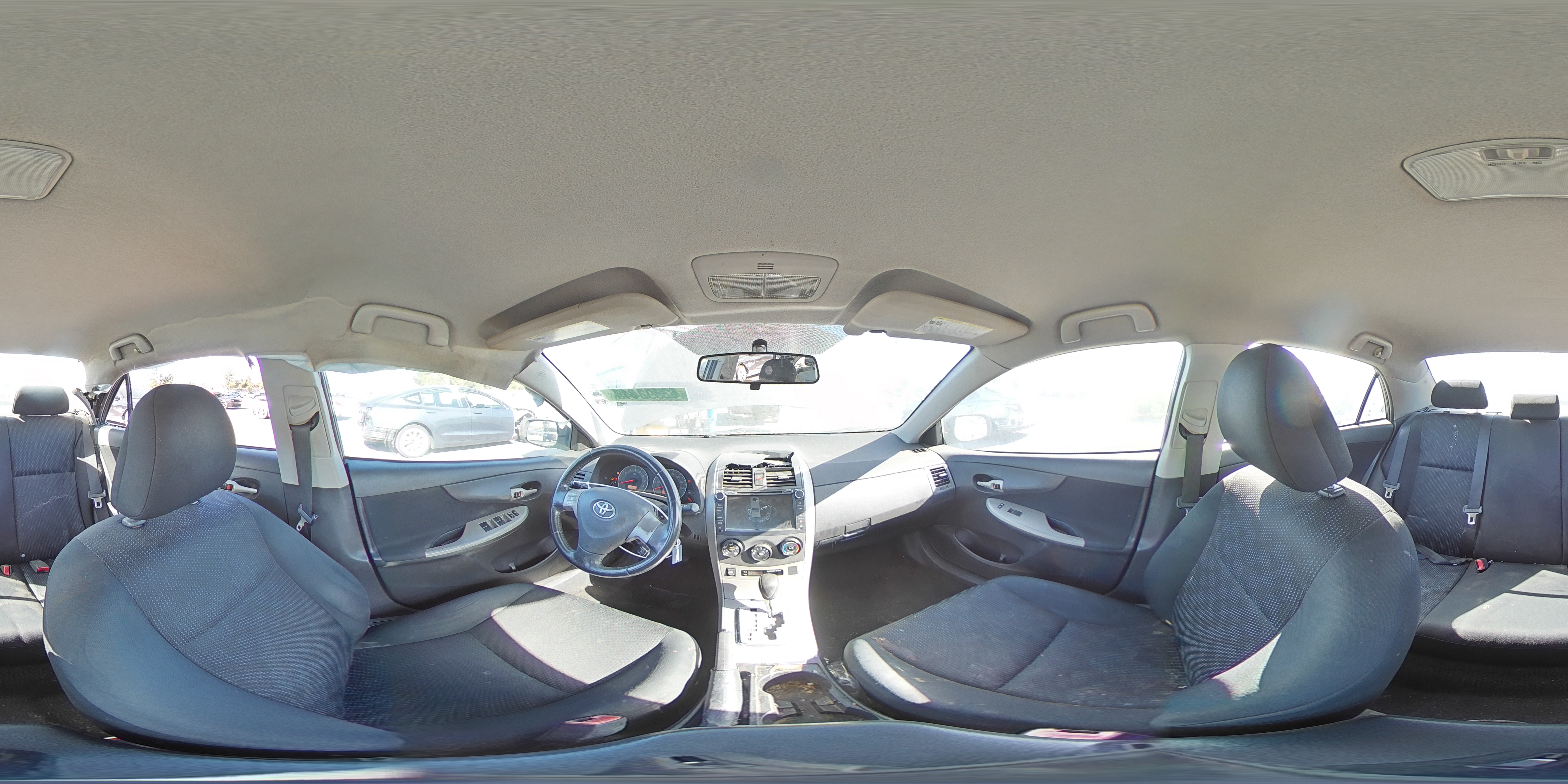 2010 Toyota Corolla - Image 12