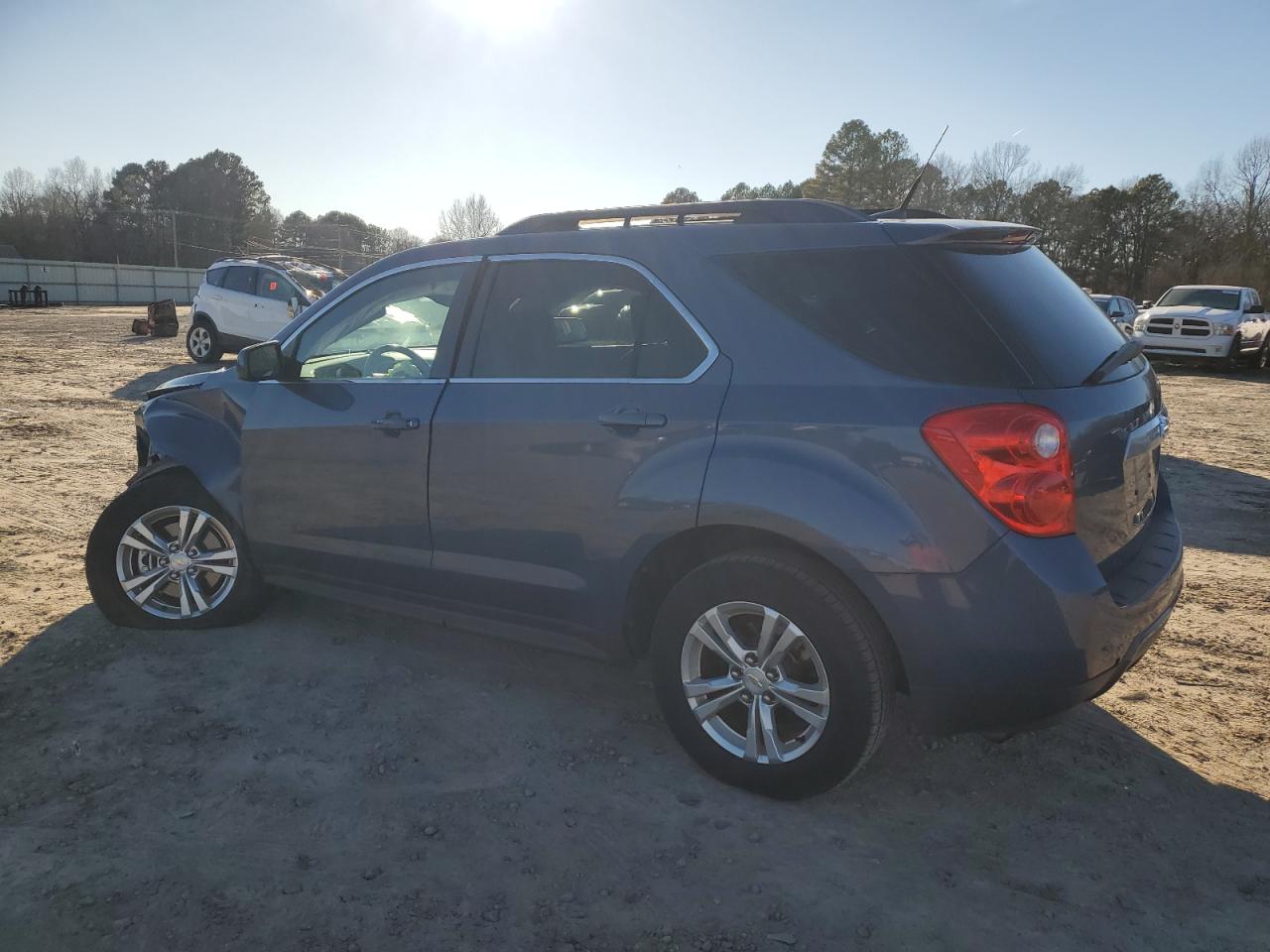2011 Chevrolet Equinox - Image 2