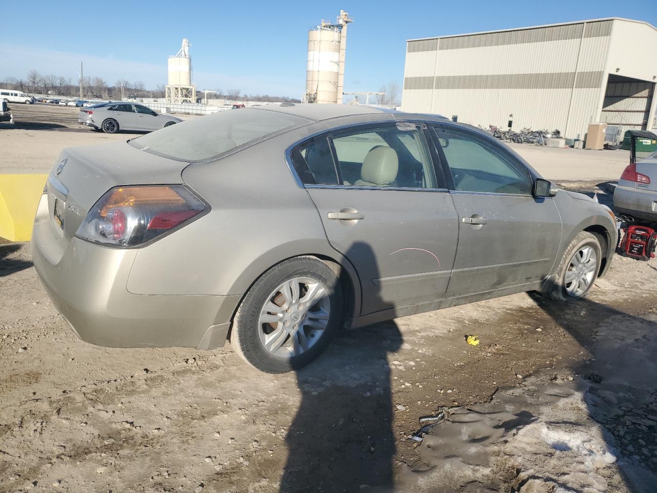 2010 Nissan Altima - Image 3