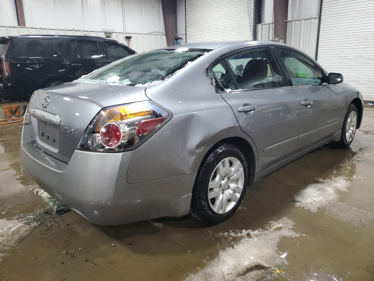 2009 Nissan Altima - Image 3