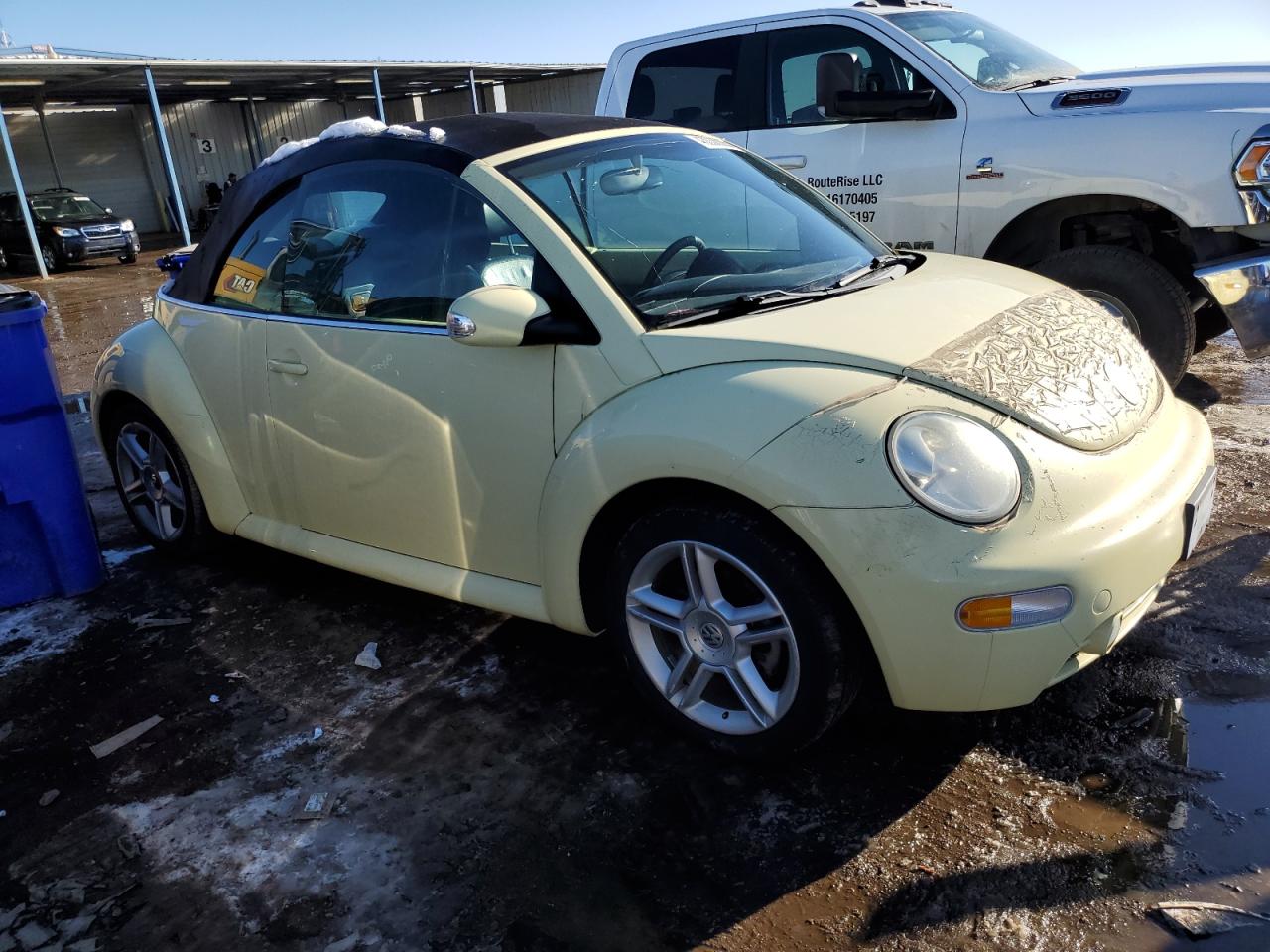 2004 Volkswagen Beetle - Image 4