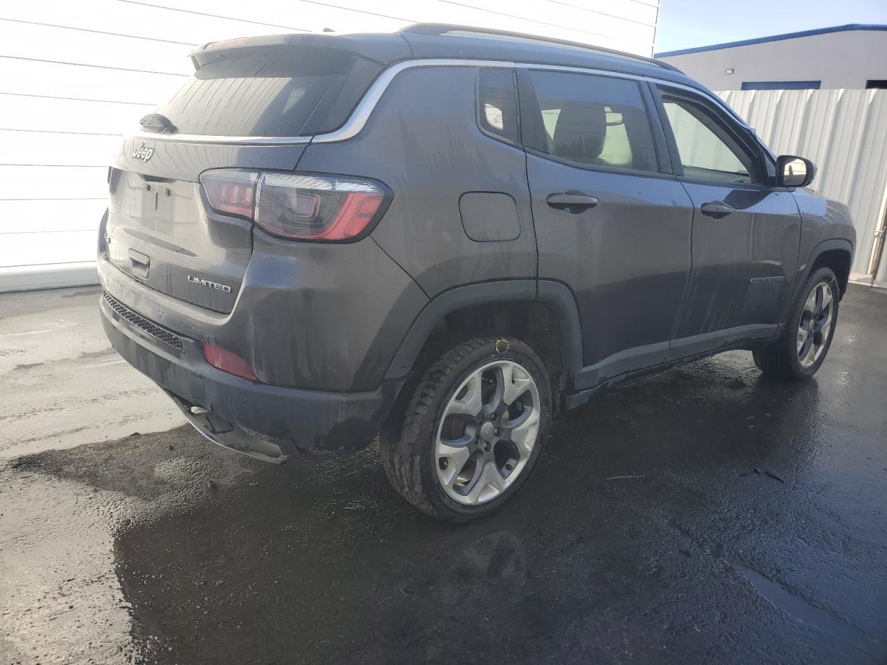 2021 Jeep Compass - Image 3