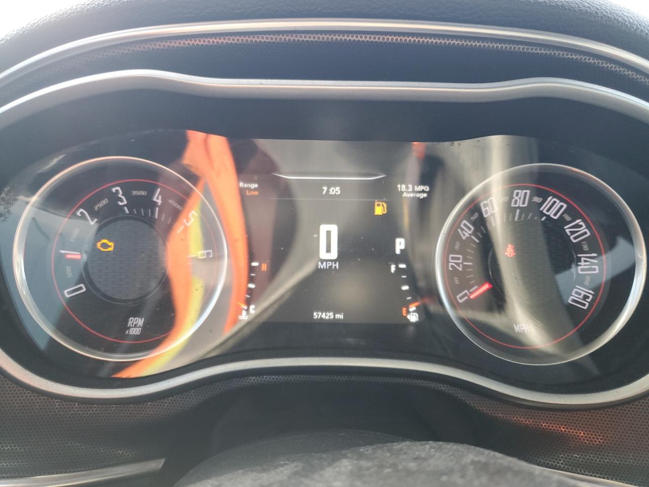 2018 Dodge Challenger - Image 9