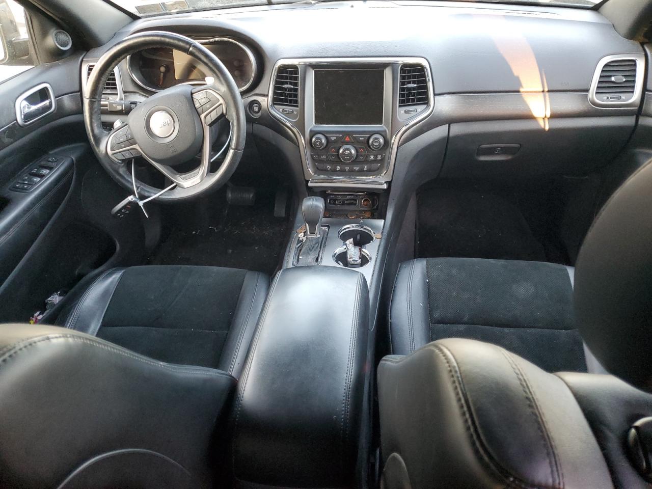 2017 Jeep Grand Cherokee - Image 8