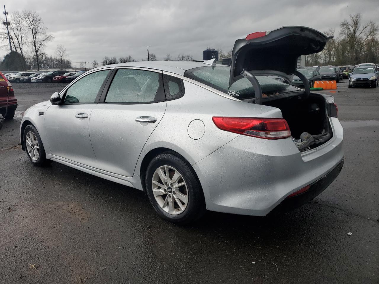 2017 Kia Optima - Image 2