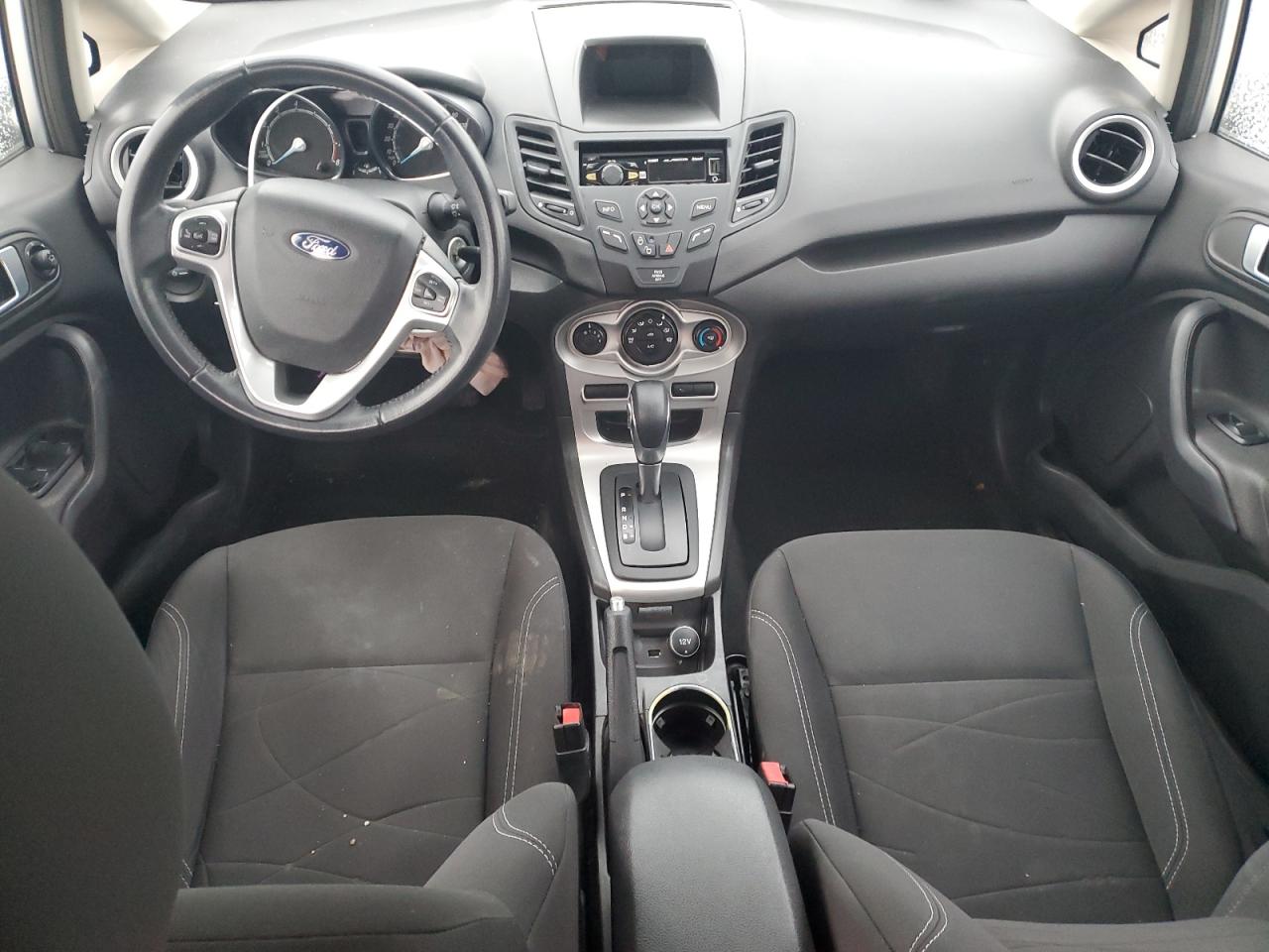 2014 Ford Fiesta - Image 8