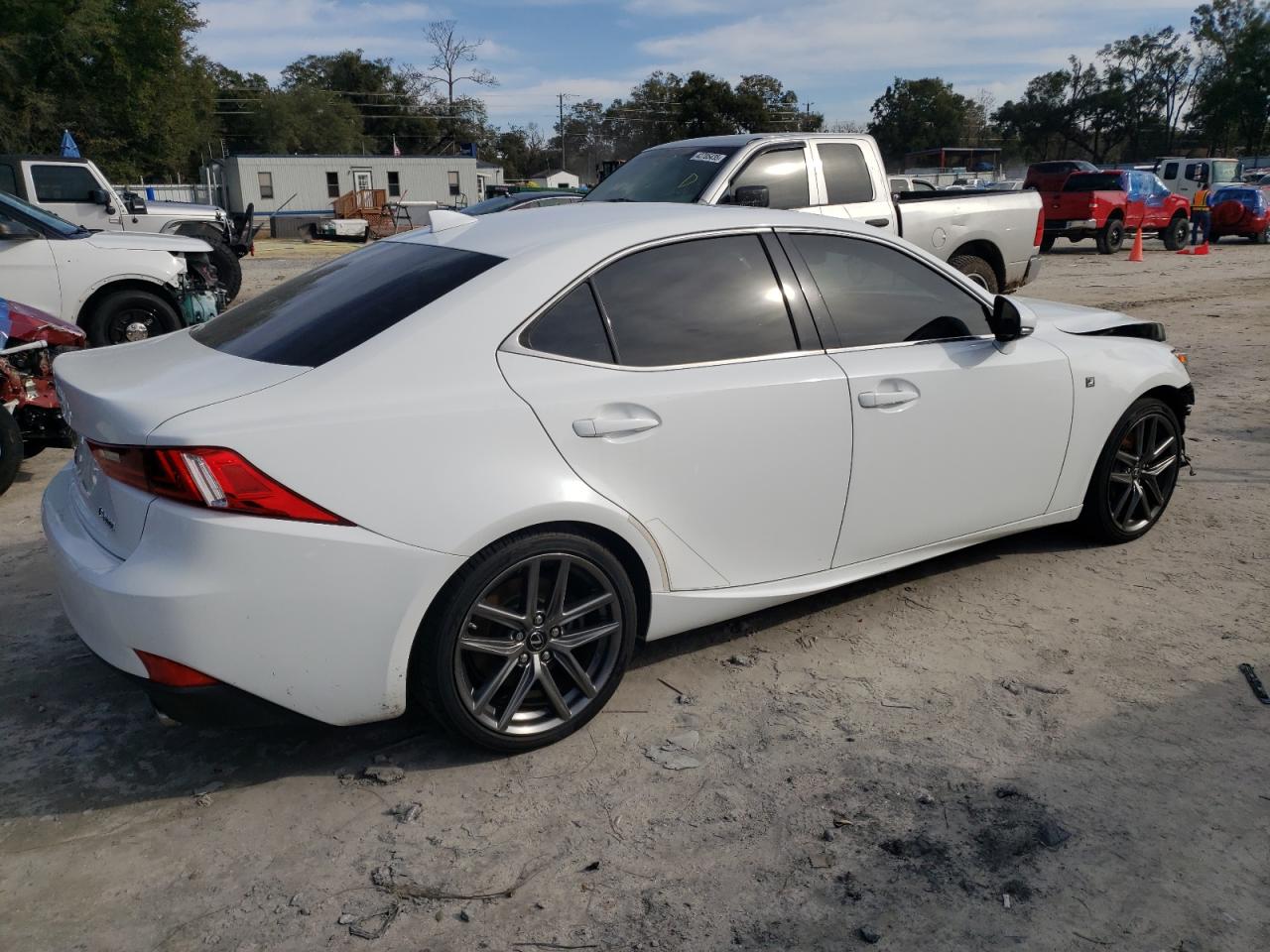2016 Lexus IS - Image 3