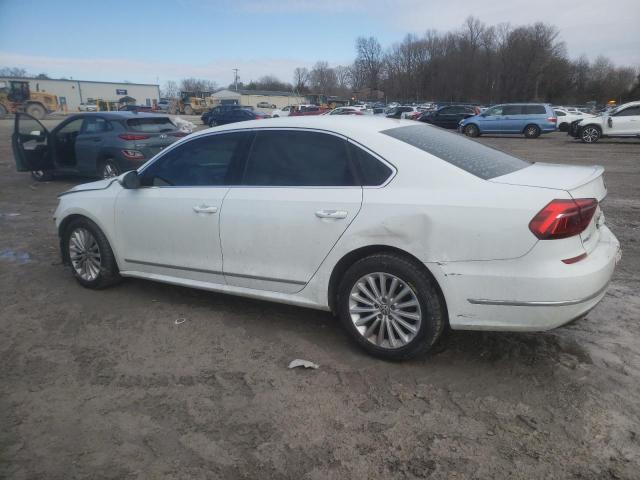  VOLKSWAGEN PASSAT 2017 Білий