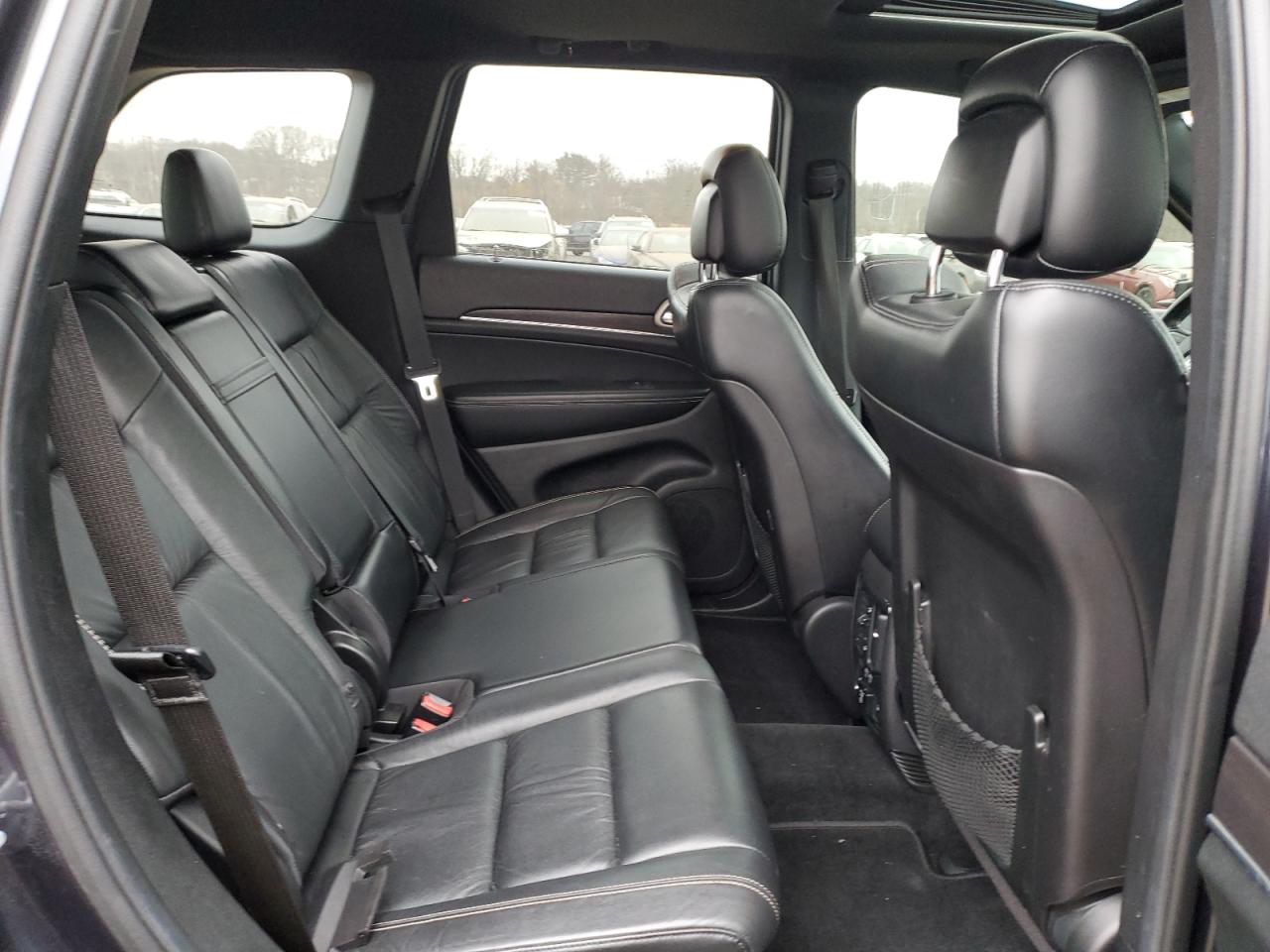 2014 Jeep Grand Cherokee - Image 11