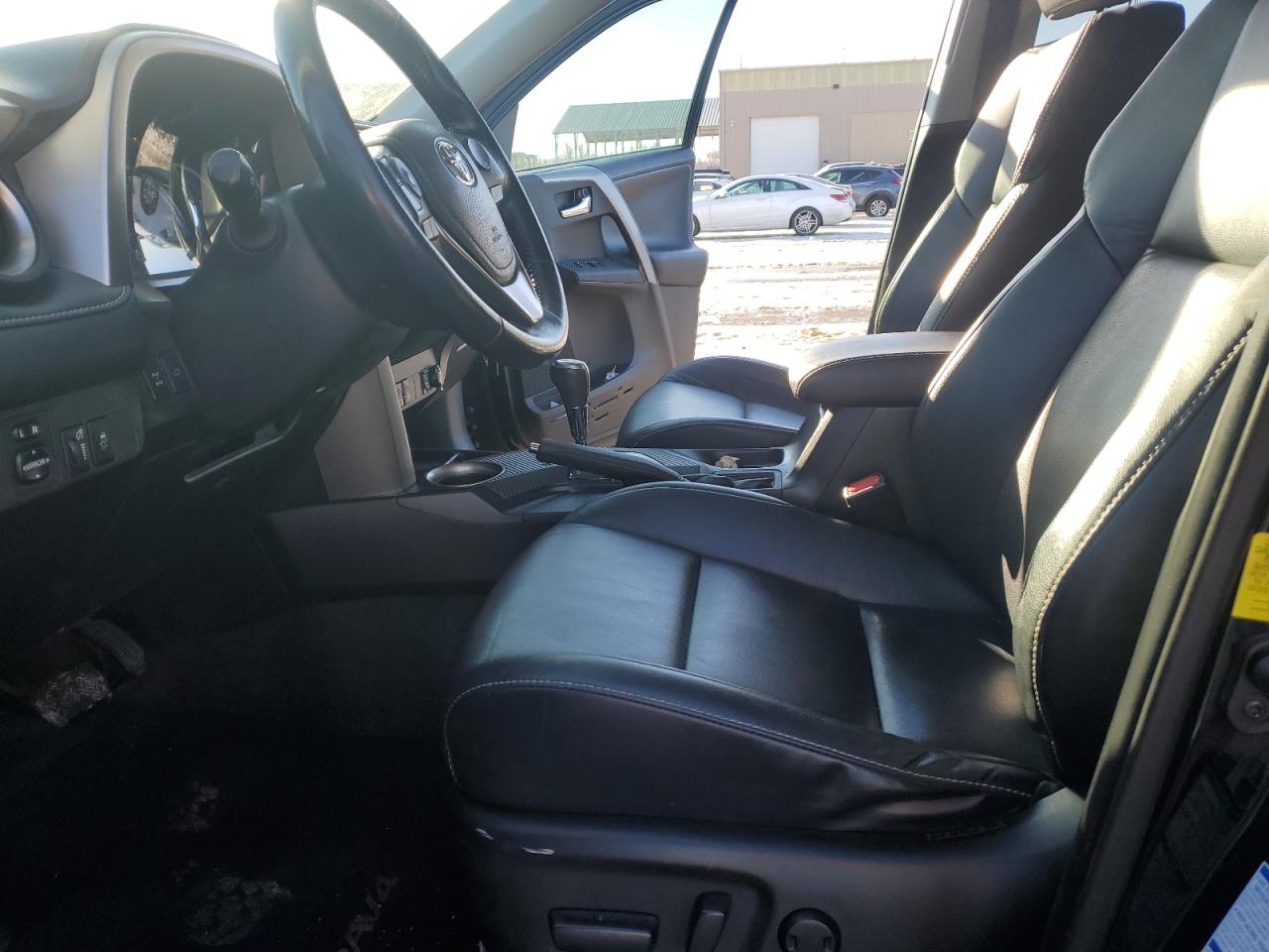 2015 Toyota RAV 4 - Image 7
