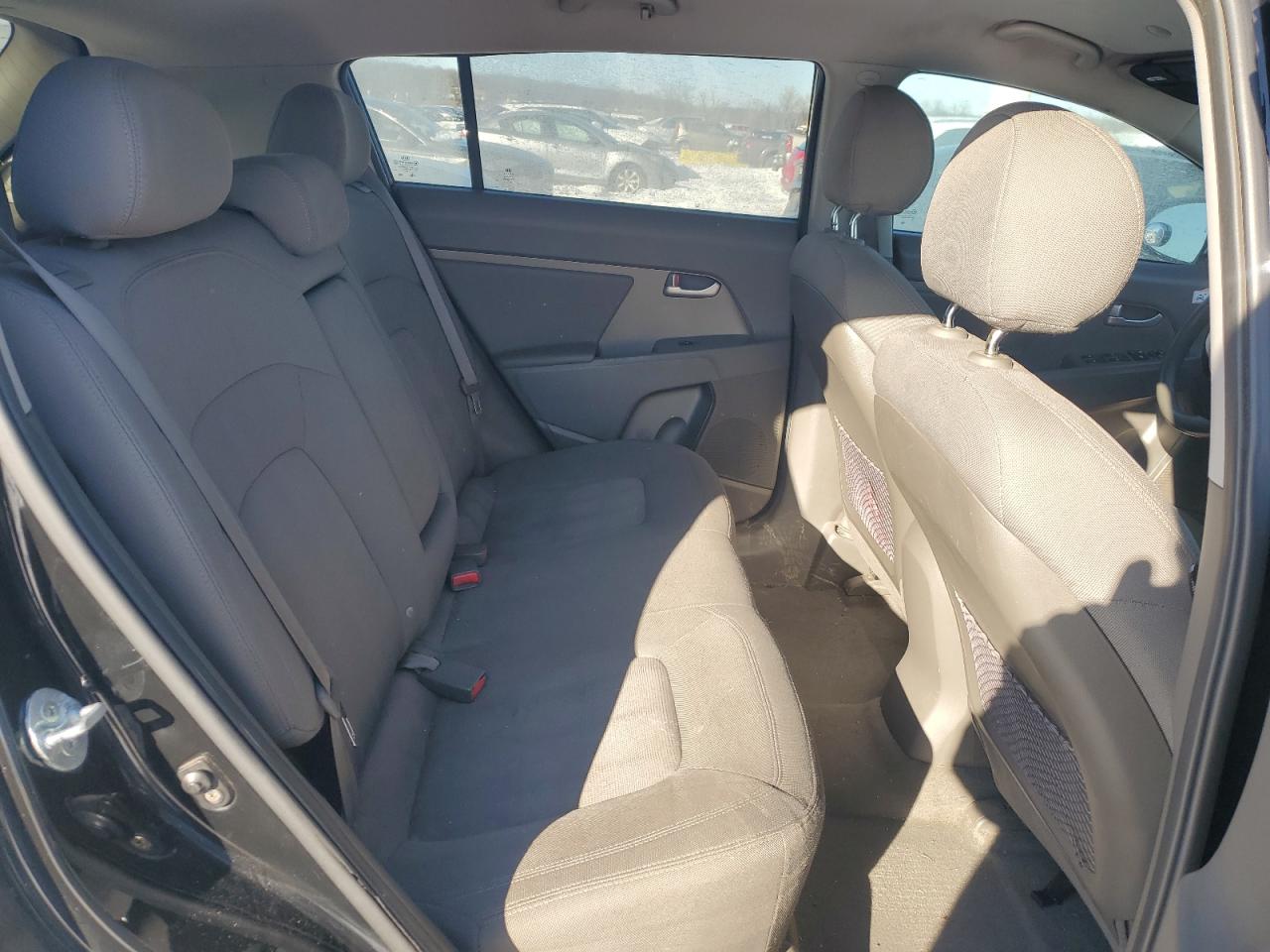 2011 Kia Sportage - Image 11