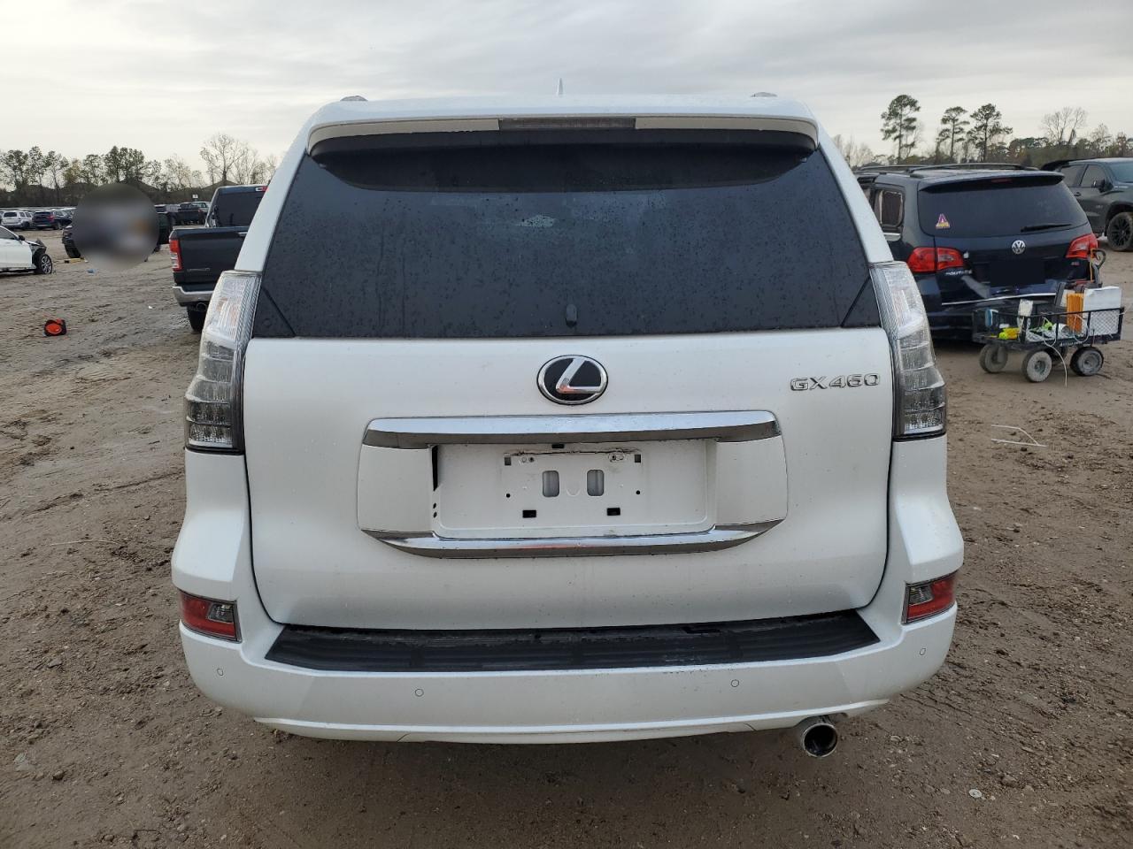 2023 Lexus GX - Image 6