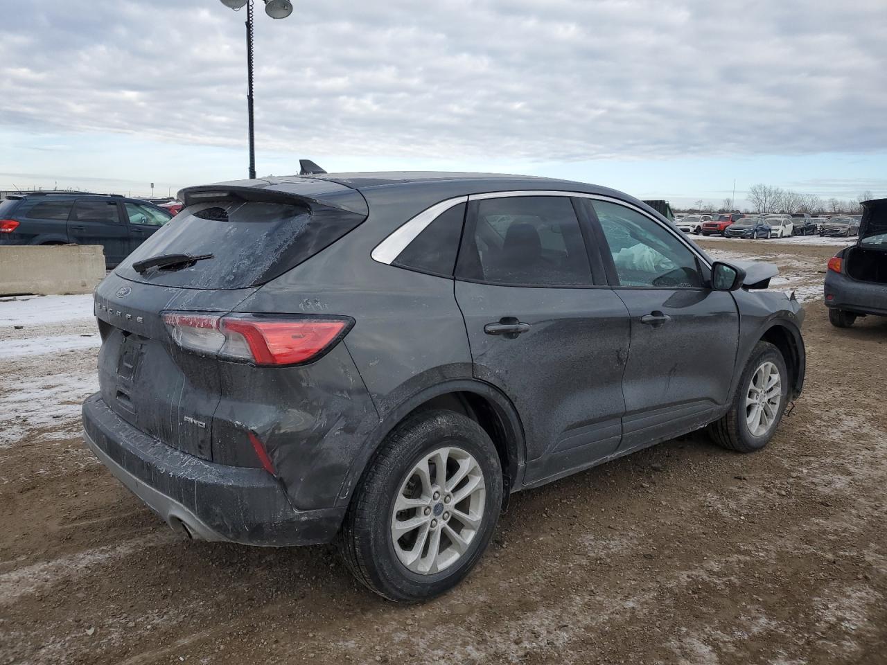 2020 Ford Escape - Image 3