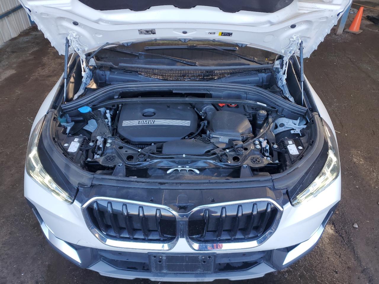 2023 BMW X1 - Image 12