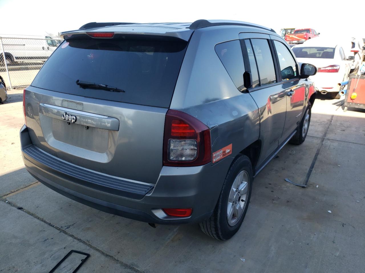 VIN 1C4NJCBA4ED595154 2014 JEEP COMPASS no.3