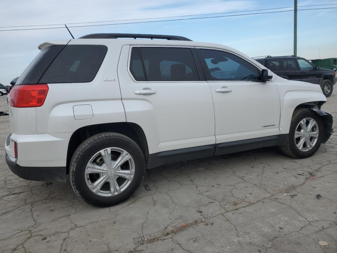 2017 GMC Terrain - Image 3