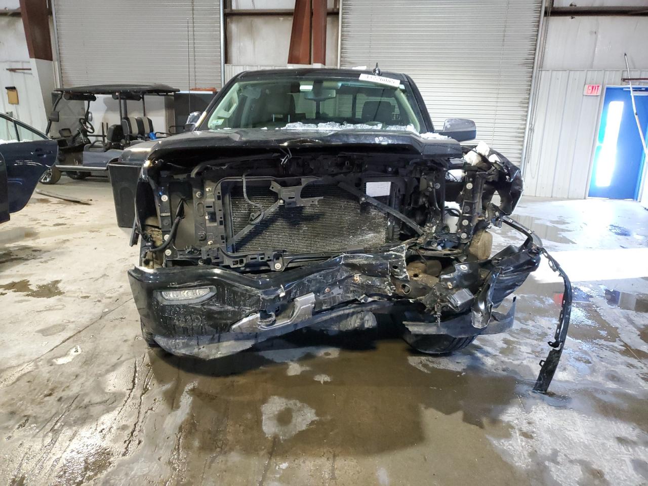 2016 GMC Sierra - Image 5