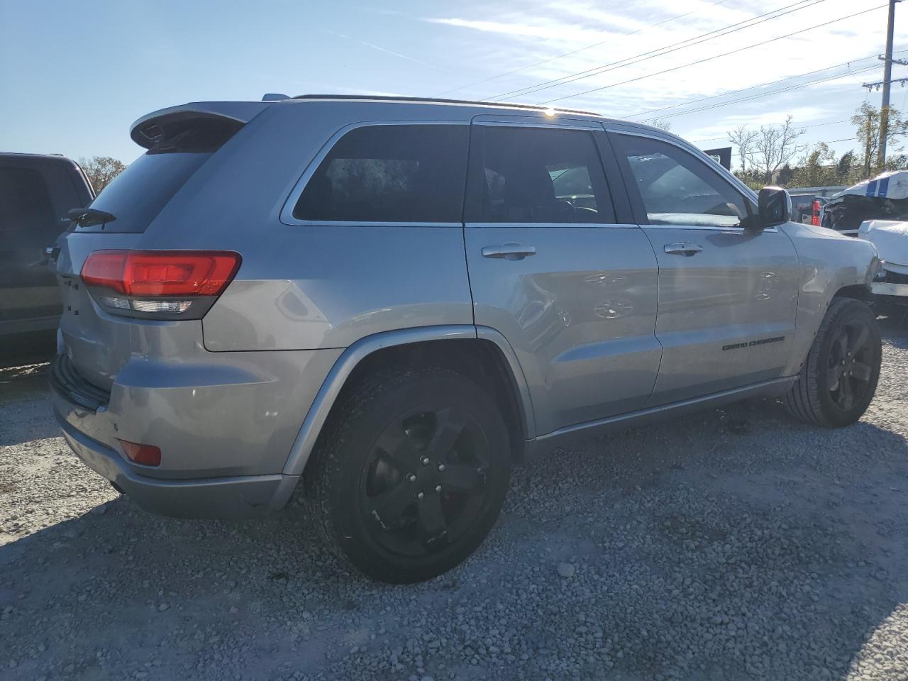2014 Jeep Grand Cherokee - Image 3
