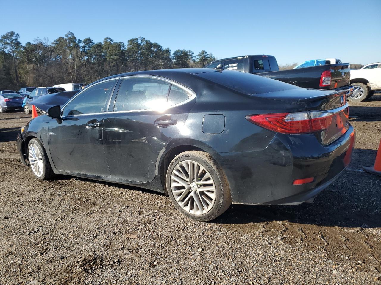 2013 Lexus ES - Image 2