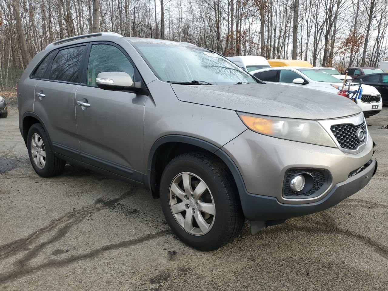 2011 Kia Sorento - Image 4