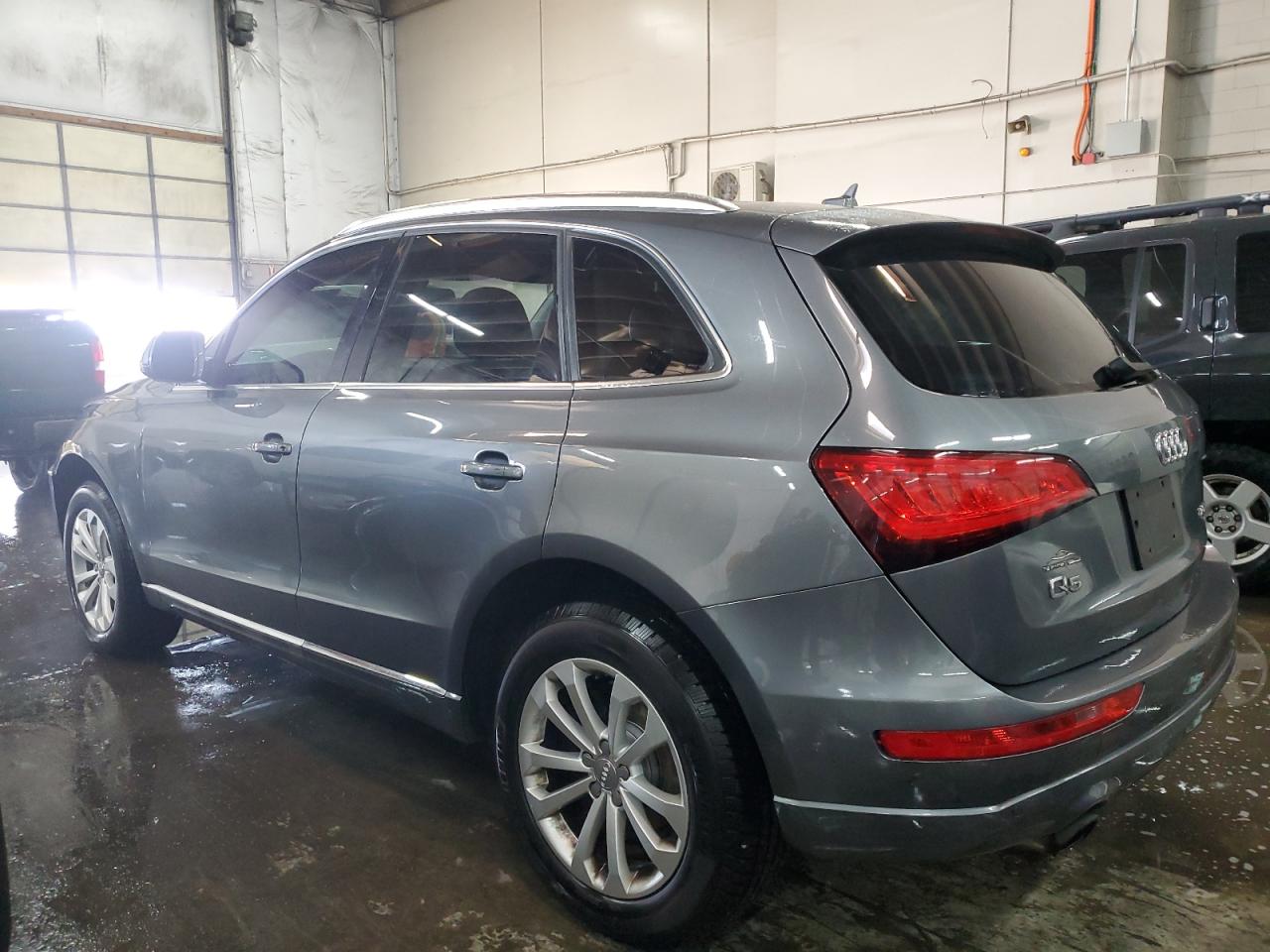 2013 Audi Q5 - Image 2