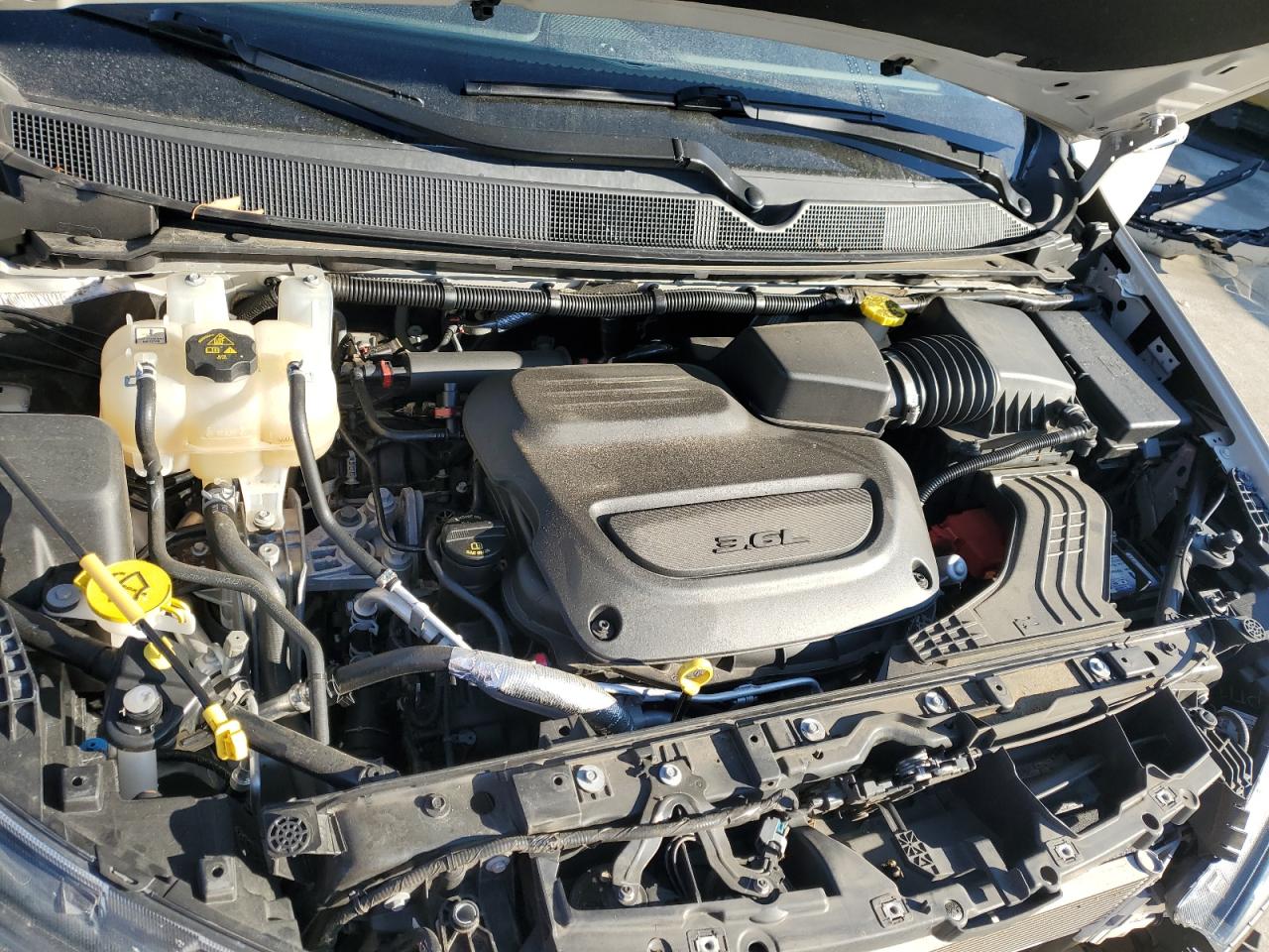2019 Chrysler Pacifica - Image 14