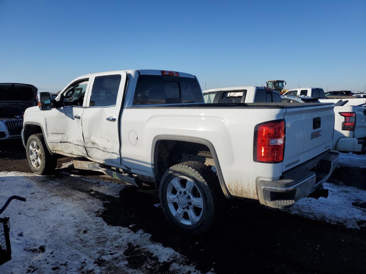 2017 GMC Sierra - Image 2