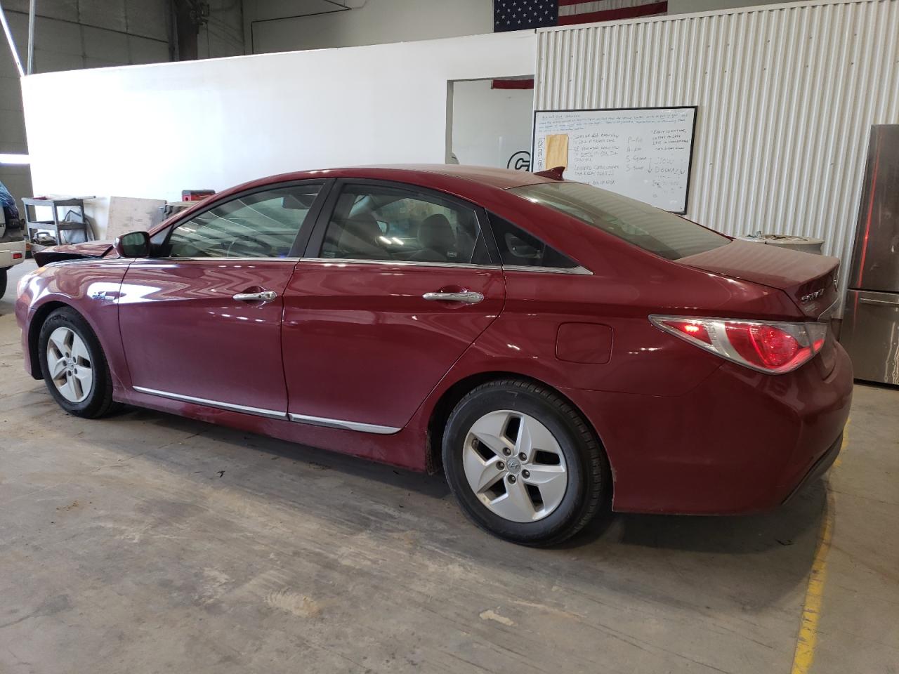 2012 Hyundai Sonata - Image 2