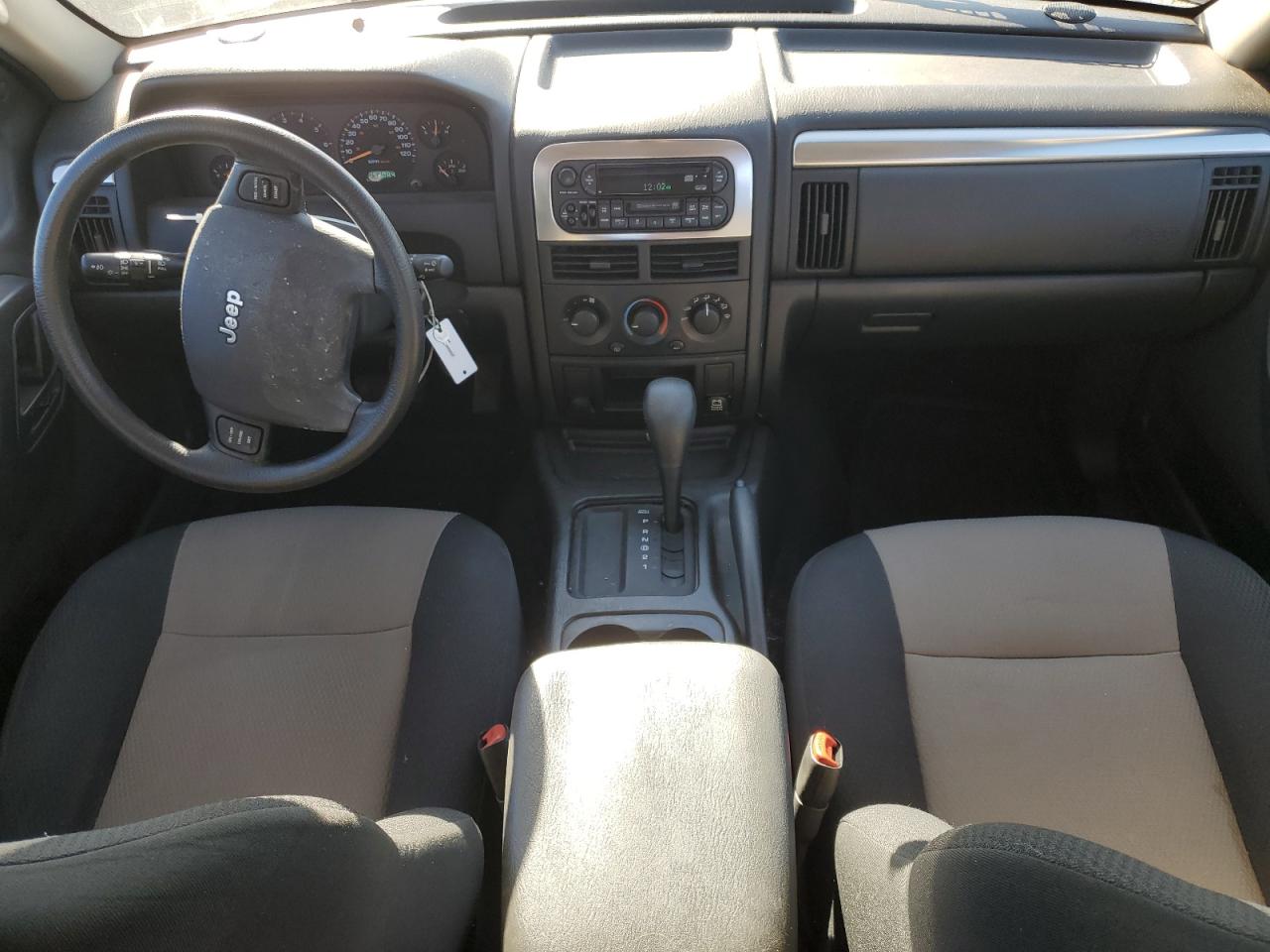 2004 Jeep Grand Cherokee - Image 8