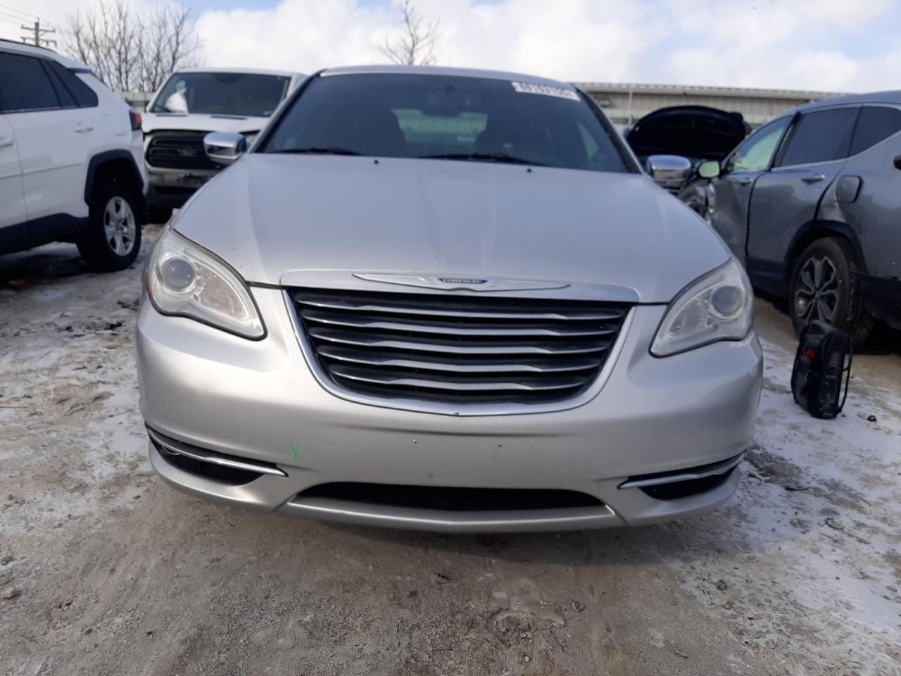2011 Chrysler 200 - Image 5