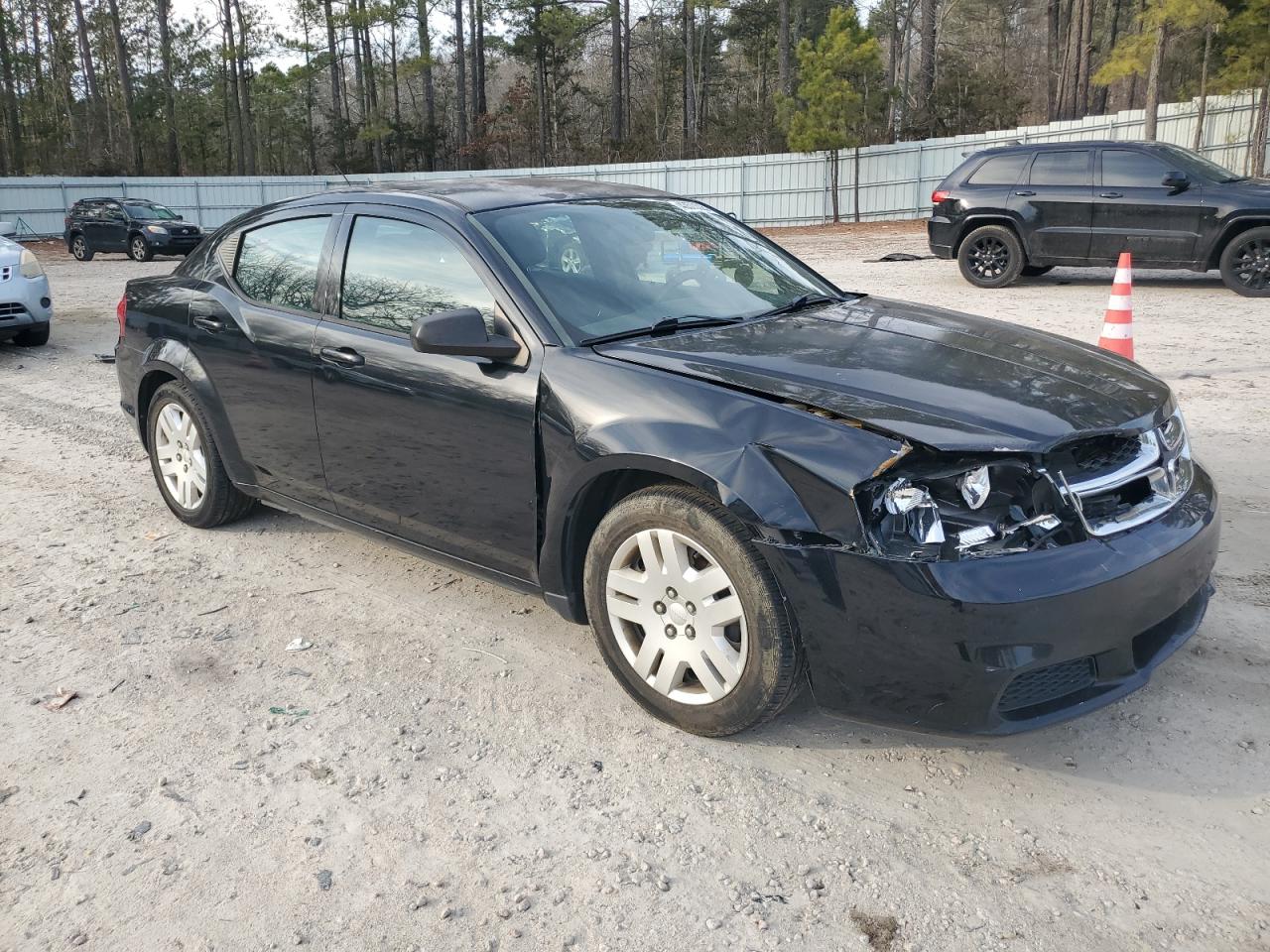 2014 Dodge Avenger - Image 4