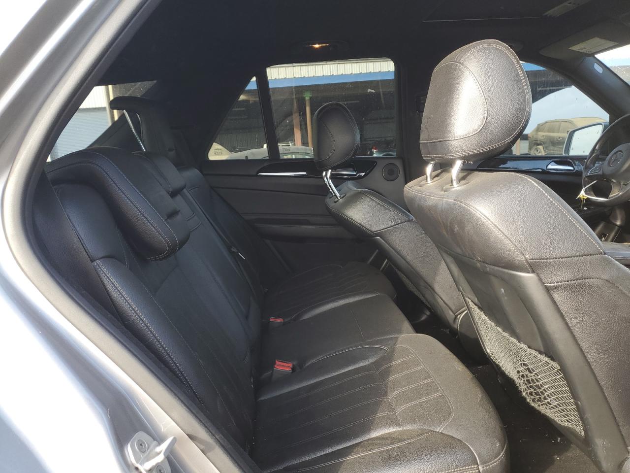 2016 Mercedes-Benz GLE - Image 11