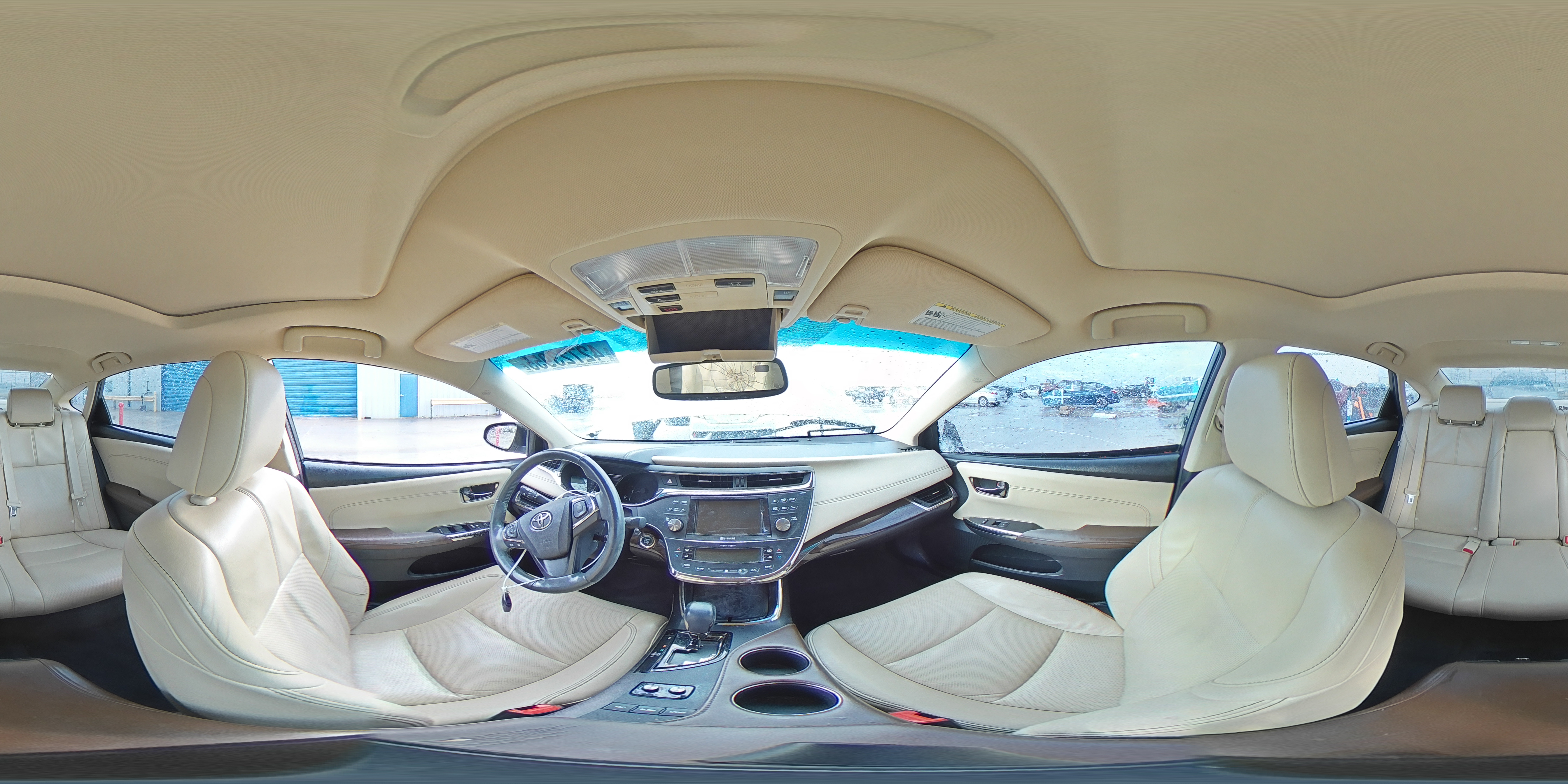 2013 Toyota Avalon - Image 14