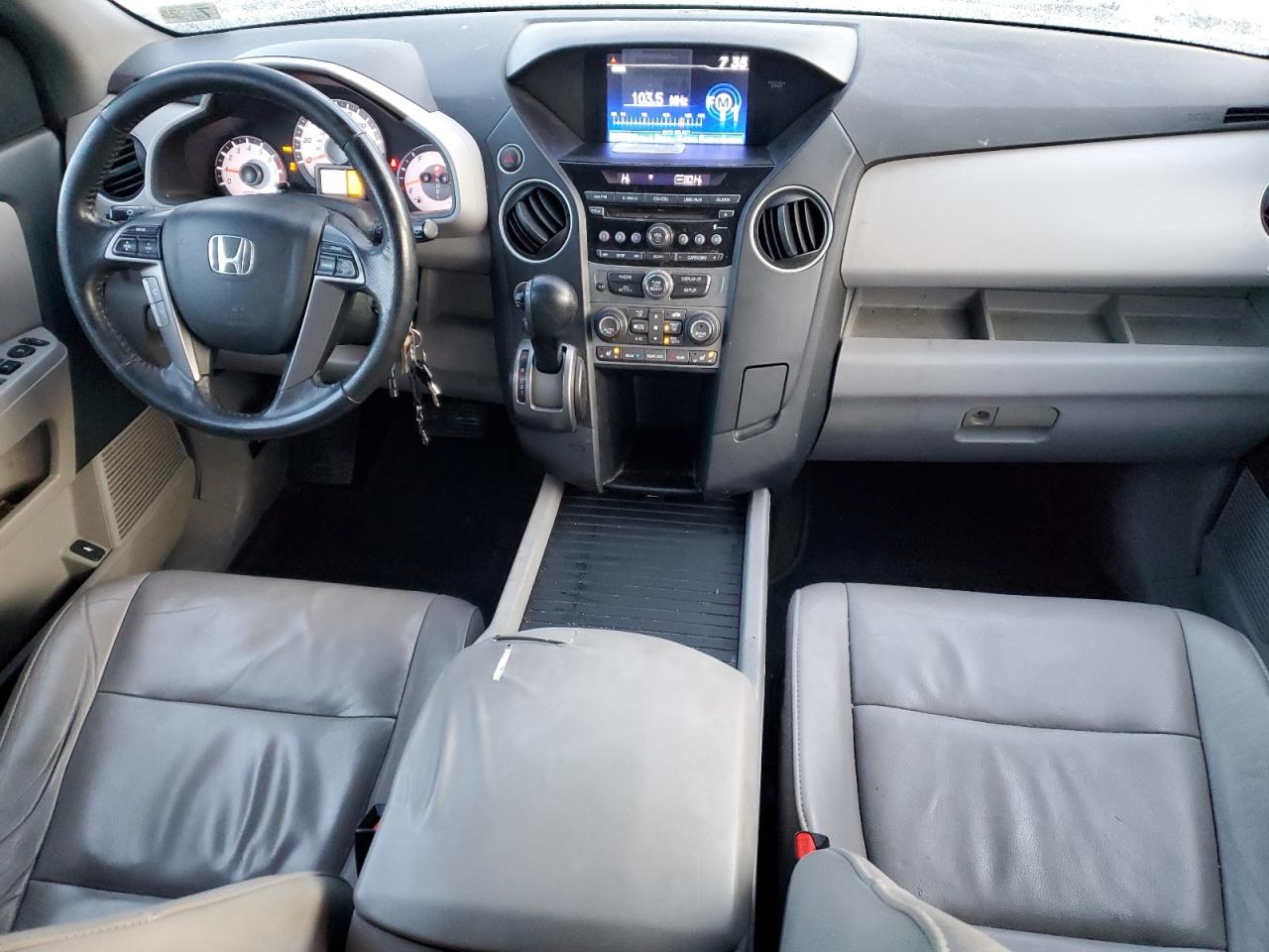 2014 Honda Pilot - Image 8
