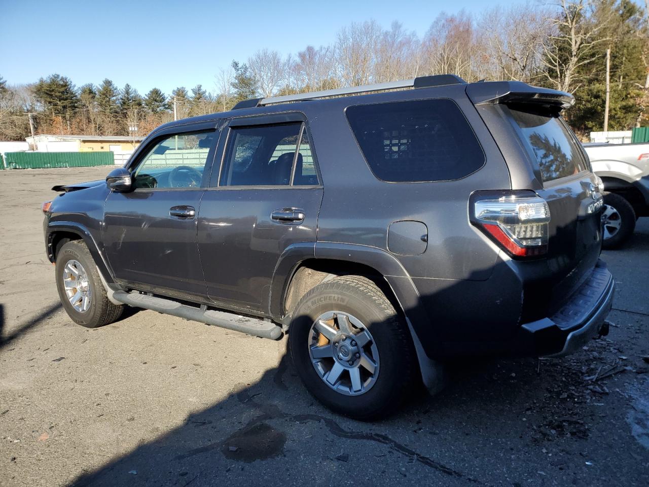 2015 Toyota 4Runner - Image 2