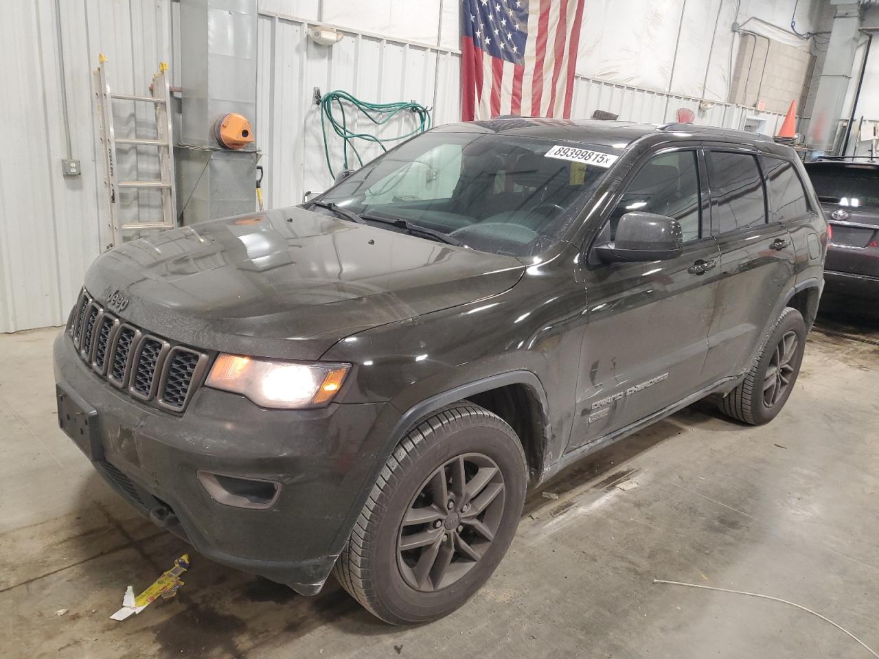 2016 Jeep Grand Cherokee - Image 1