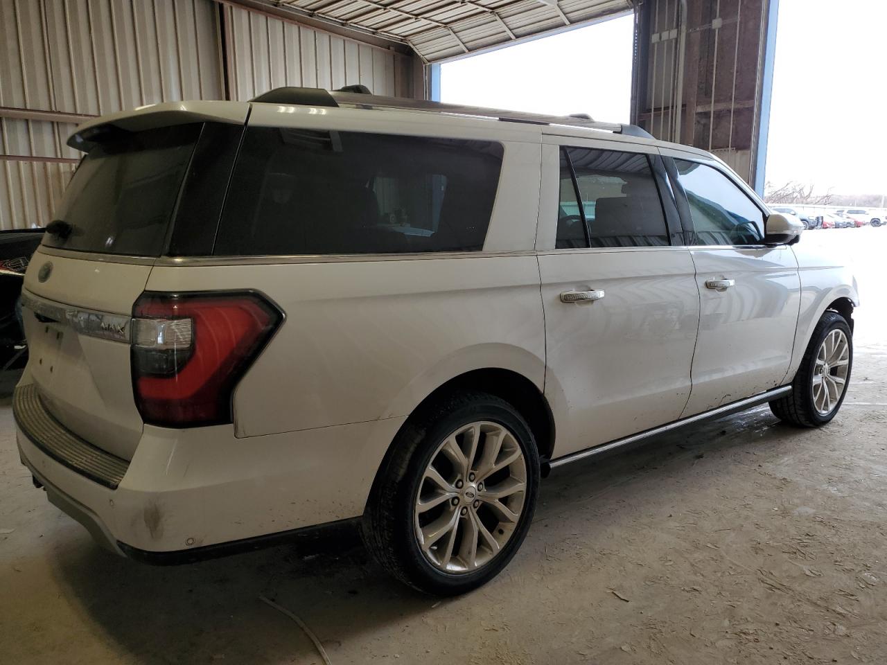 2018 Ford Expedition - Image 3