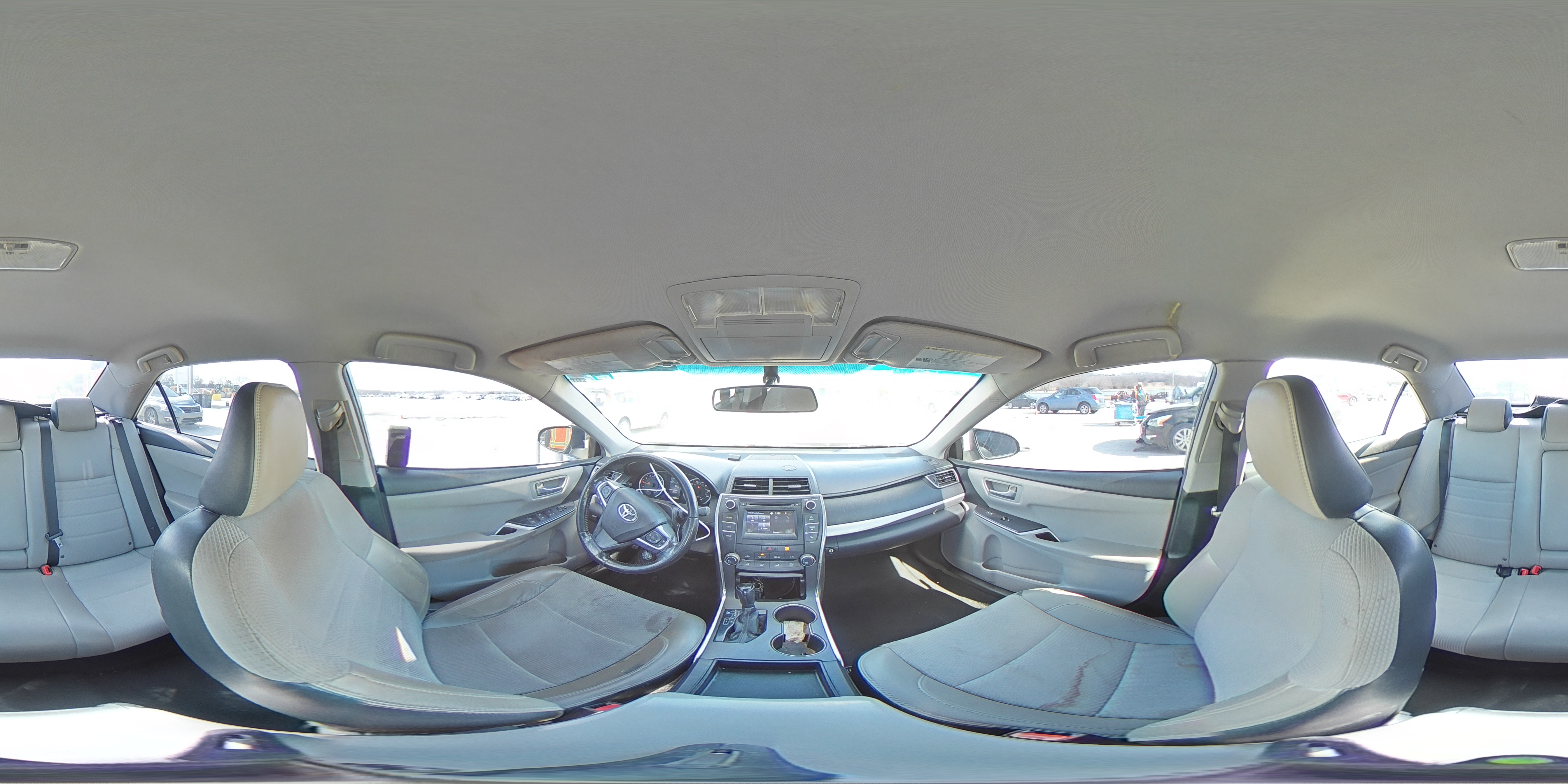 2016 Toyota Camry - Image 12